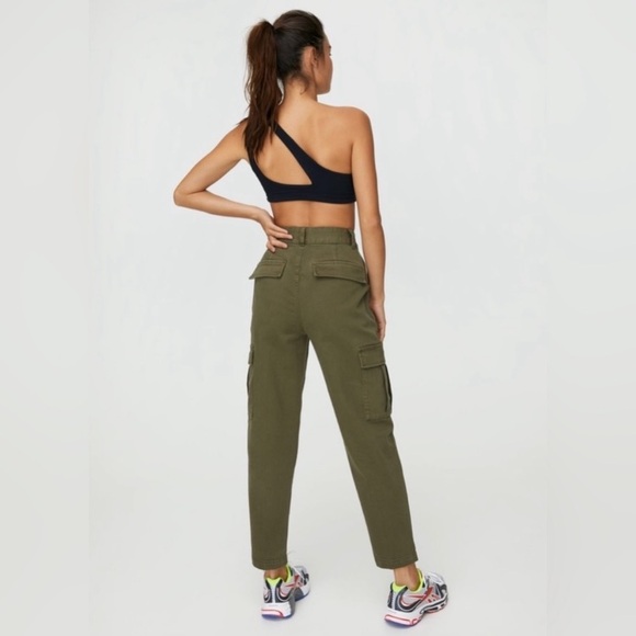 Aritzia Williamsburg pant size 4 green like new - Picture 1 of 4
